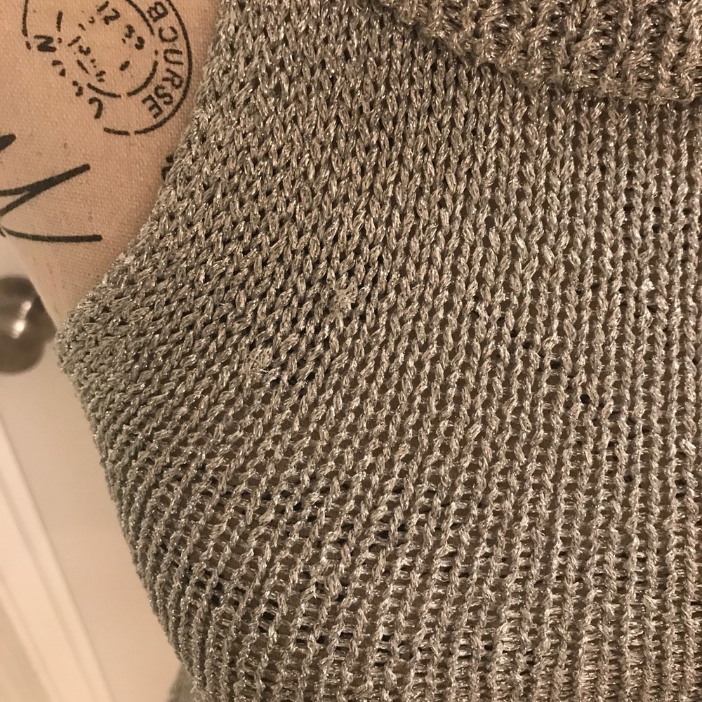 Bebe✨Vintage Sleeveless Silver Oversized Neck Top - Picture 4 of 8